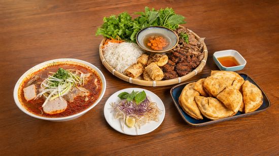 Vi Nam Vietnamese Kitchen