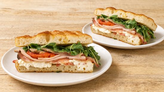 Lizzano Focacceria & Spritzeria : N Wells St
