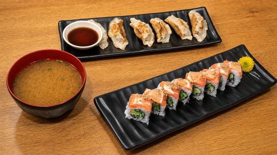 Akiko's Sushi Bar