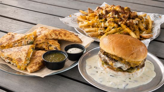 Charleston Sports Pub (Goose Creek)