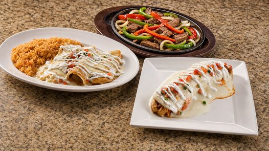 Plaza Azteca - Methuen