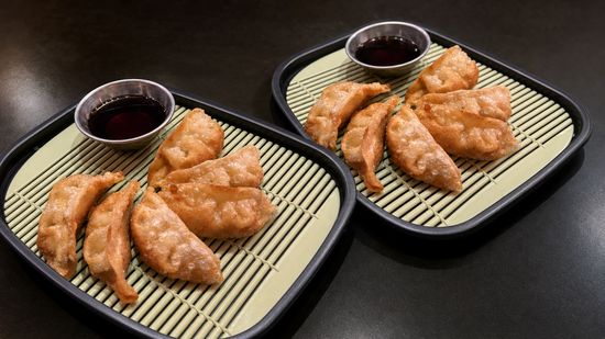 Saketoro Sushi (8801 Coleman Blvd)