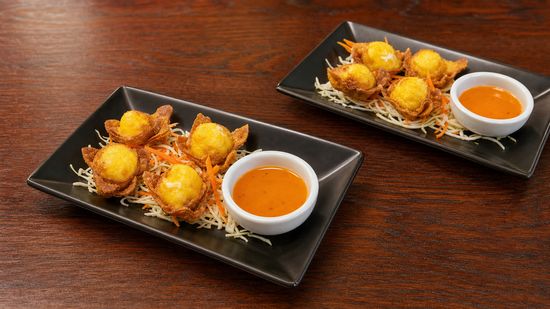 Akeno Sushi Bar and Thai