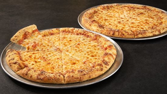 Lovin' Oven Pizzeria (3844 Georgia 42)