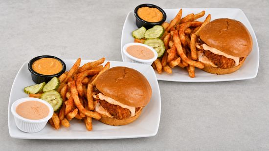 Nanu's Hot Chicken (Ogontz Ave)
