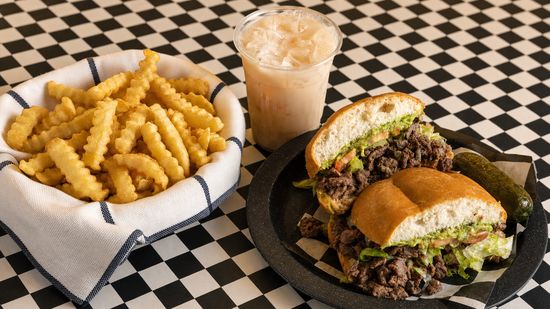 Chuco Tortas - George Dieter