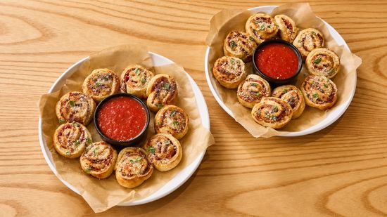 Flippers Pizzeria (Sand Lake)