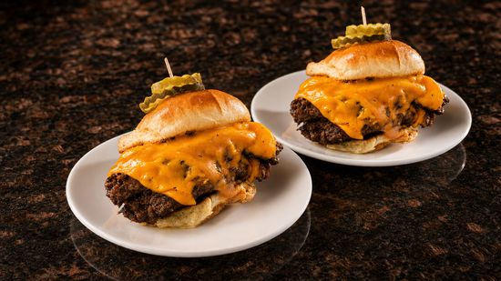 Rosemarie’s Buns & Brews (Encinitas)