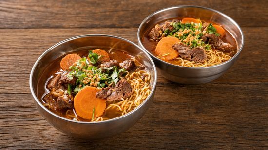 K-pop ramen (Garland)