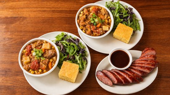 Memphis Blues BBQ House (Commercial Dr)