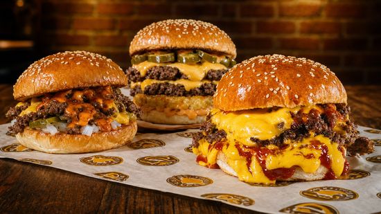 Chuck and Blade Burgers (Rochester)