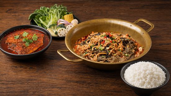 ChengDu Hot Pot 成都顶尖冒菜 (1870 W Washington Blvd)