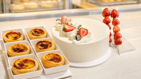 Kiss Cake (550 York Regional Road 7)