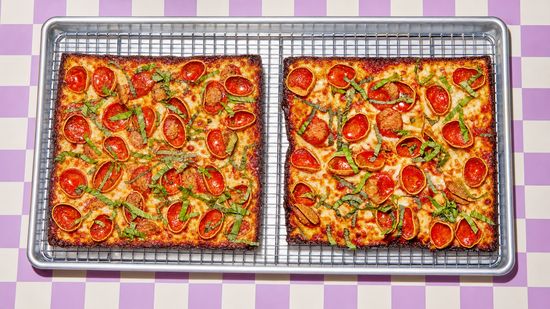 Bobbi's Pizza 
