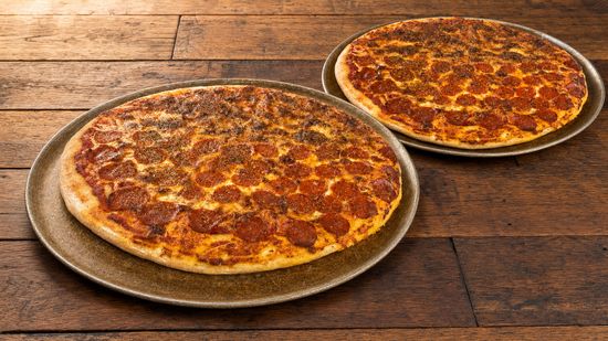 The Village Pizzeria (9414 Transit Road)