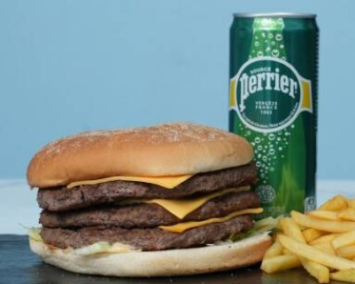 Triple steak burger🍔