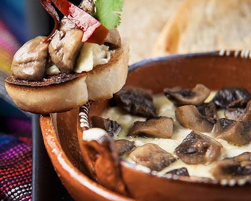 Queso Fundido con Champiñón