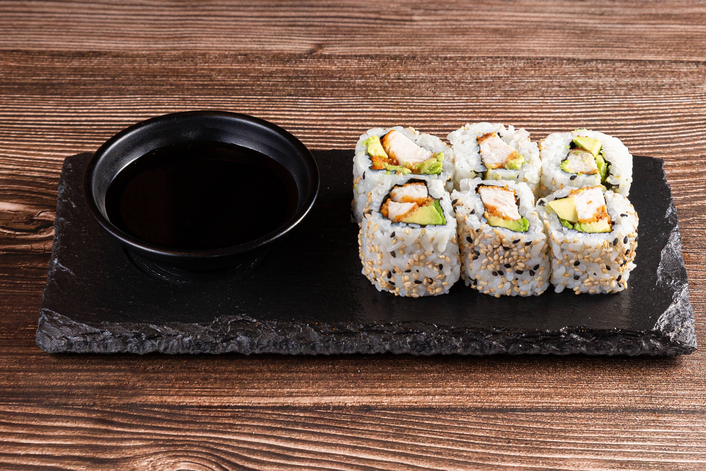 CALIFORNIA ROLL'S  Poulet Pané/Avocat