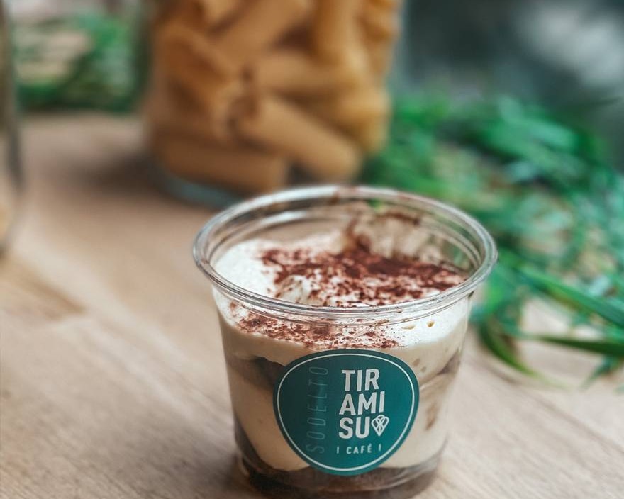 Tiramisu café