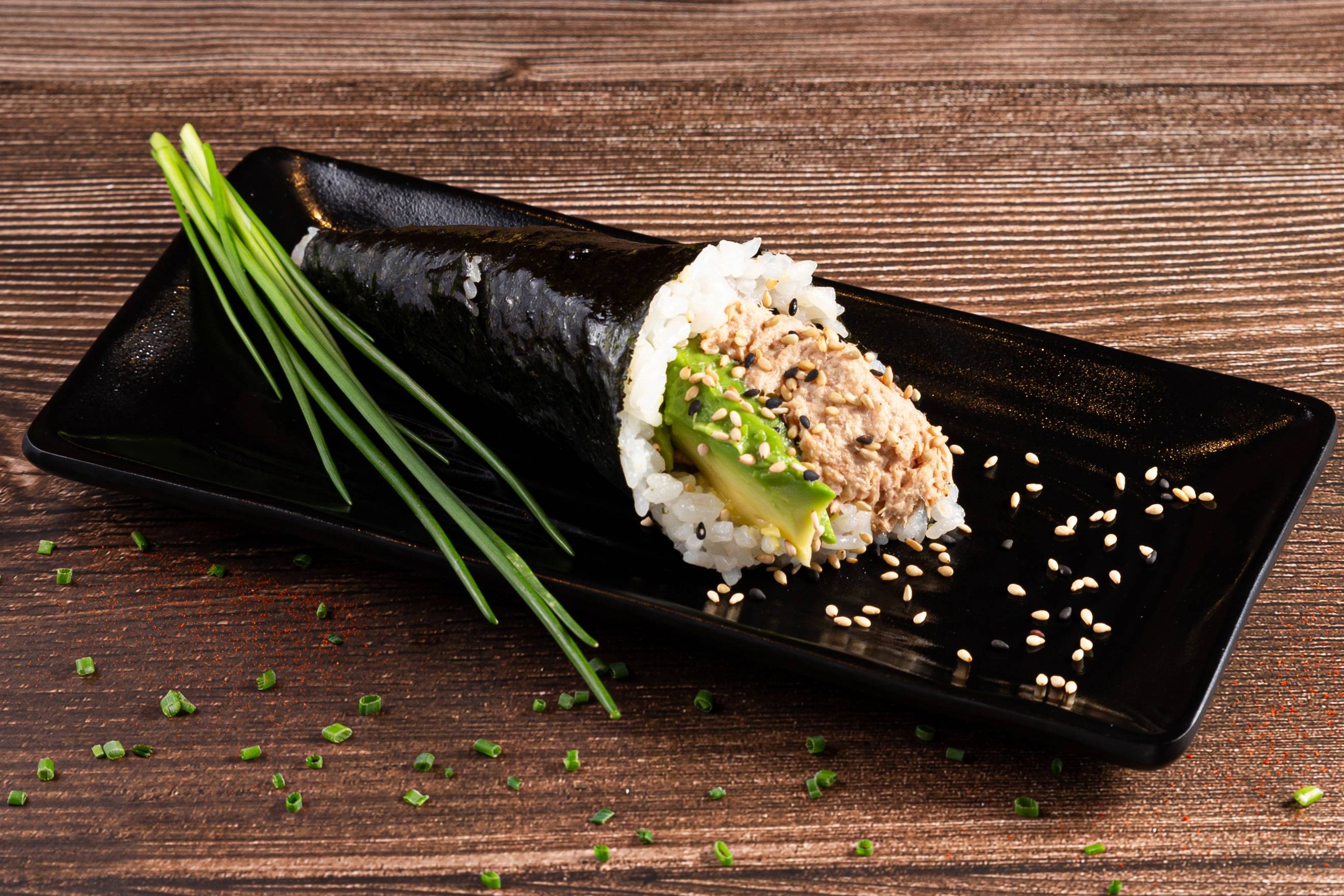 TEMAKIS Thon Mayo/Avocat