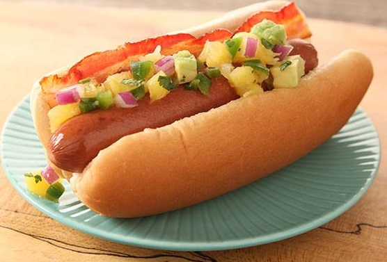 Hotdog hawaiano