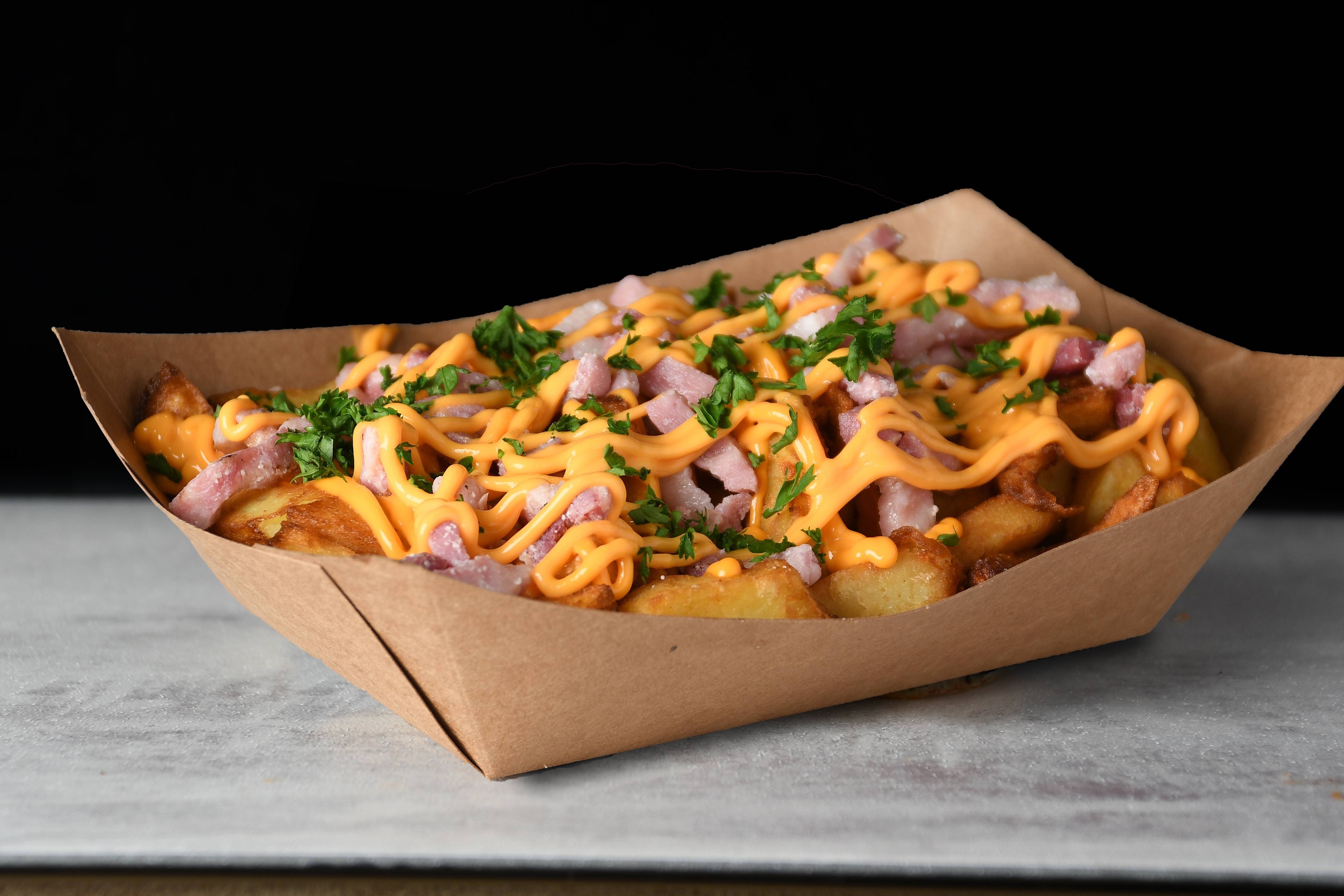 Frites Cheddar - Oignons frits