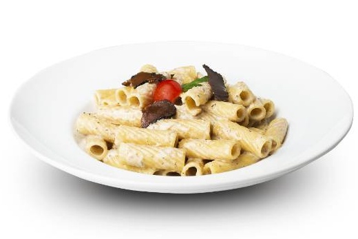 Rigatoni à la truffe et crousti de poulet