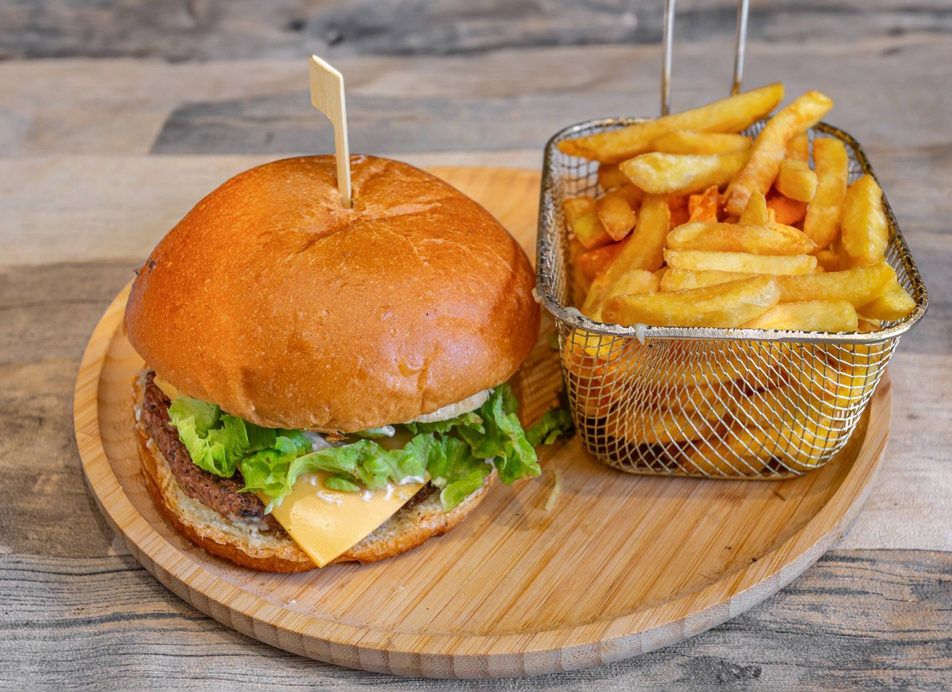 Double Cheese 🍔