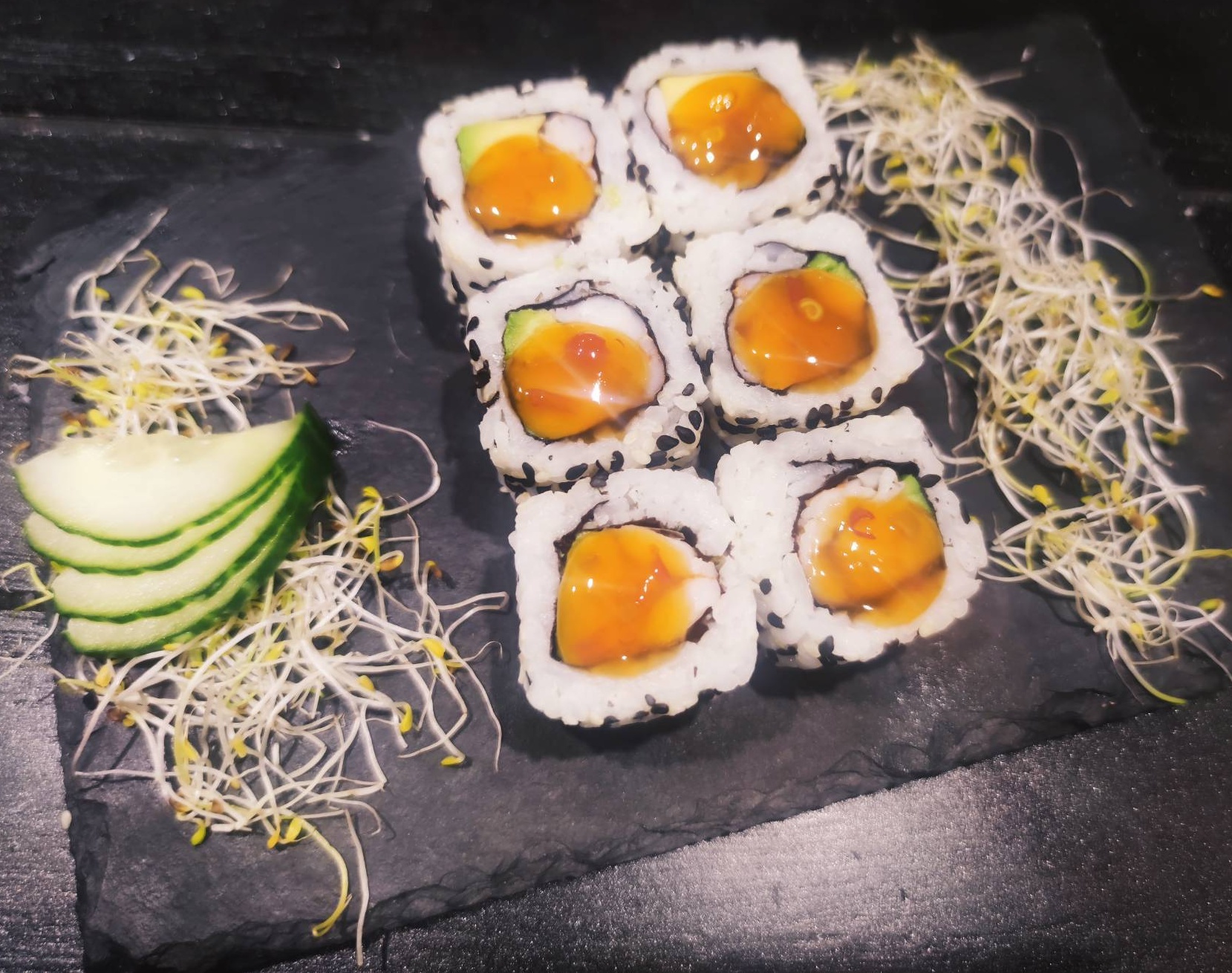 California Roll Crevettes Avocat sauce Thaï 🍤🍣🤩