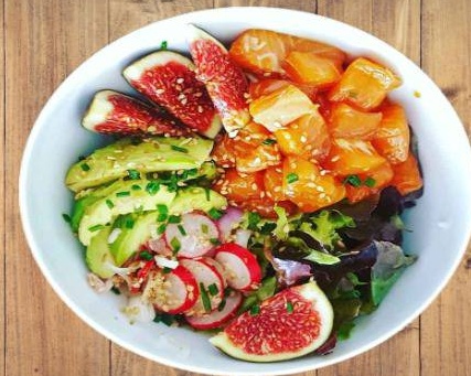 Poke bowl saumon