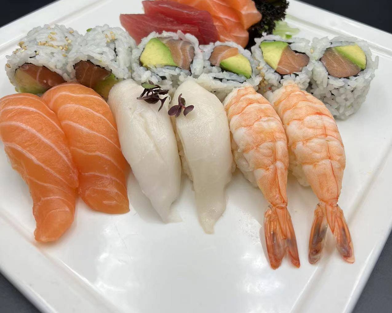 Sushi Sashimi For 1 (17 pcs)