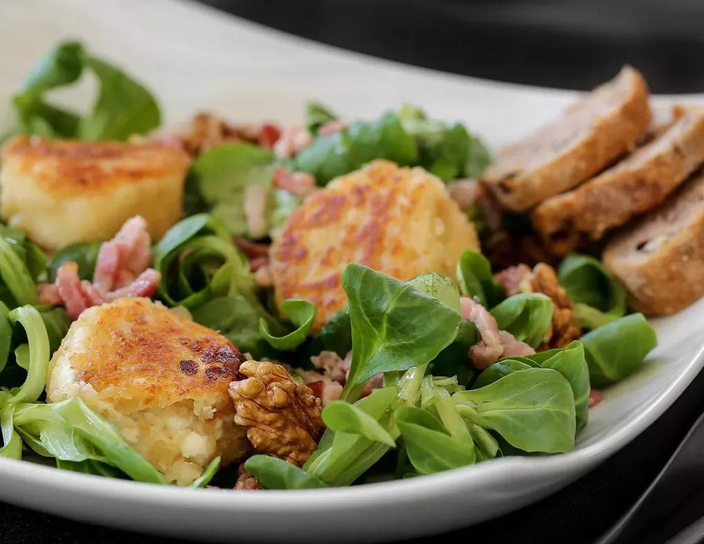 Salade de camembert au miel