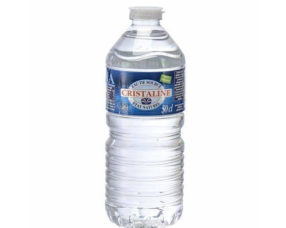 Eau minérale plate