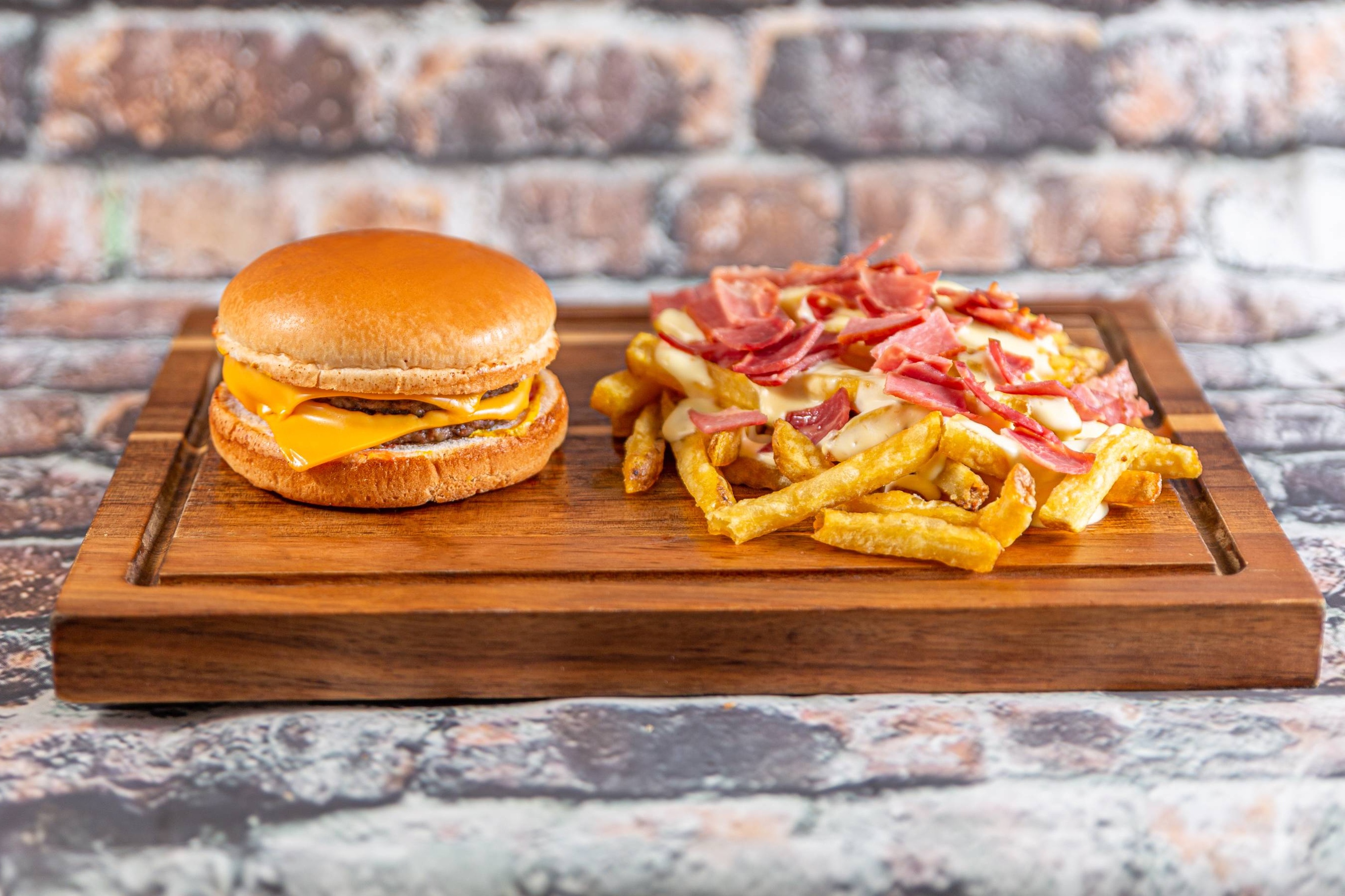 Menu Double Cheeseburger