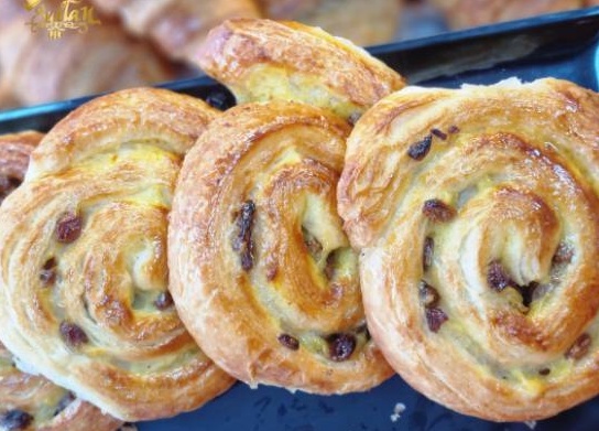 Pain aux raisins