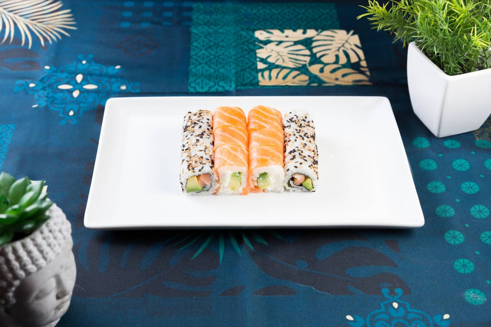 P1 : Salmon Avocado & Cheese Lover 