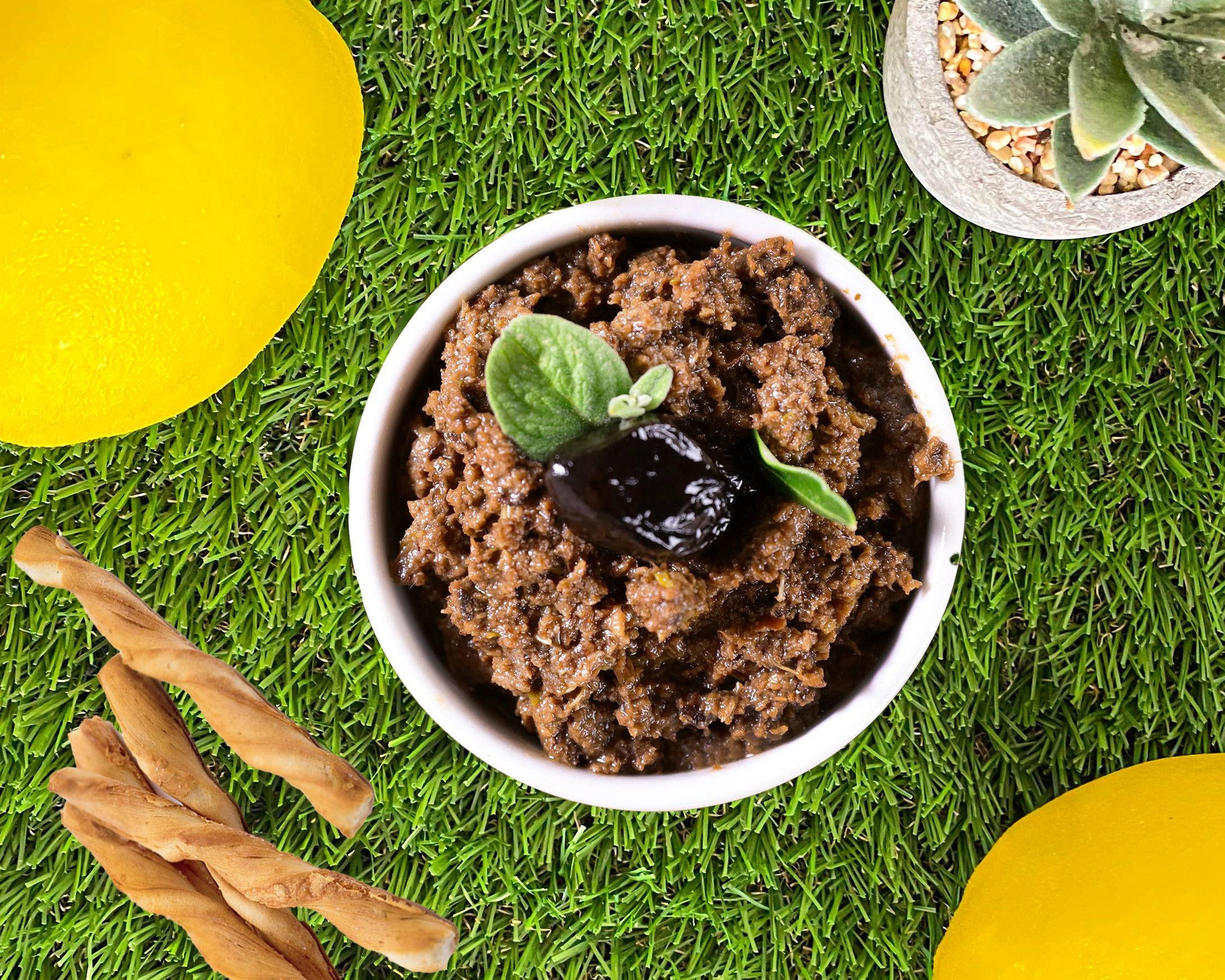Tapenade et gressins