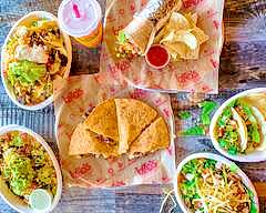 Izzo's Illegal Burrito (4245 Bluebonnet Blvd)