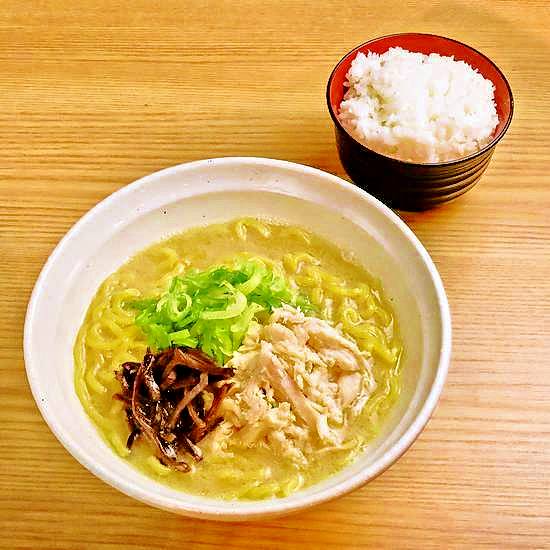 ラーメン（ライス付き）