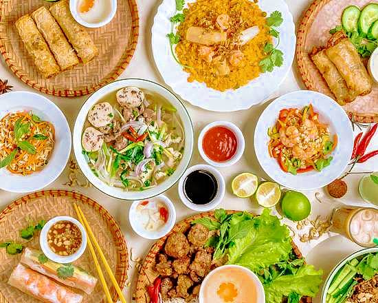 Nom Nom Vietnamese Eetwinkel