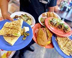 Tortas y Tacos La Chiquita II (Falls Church)