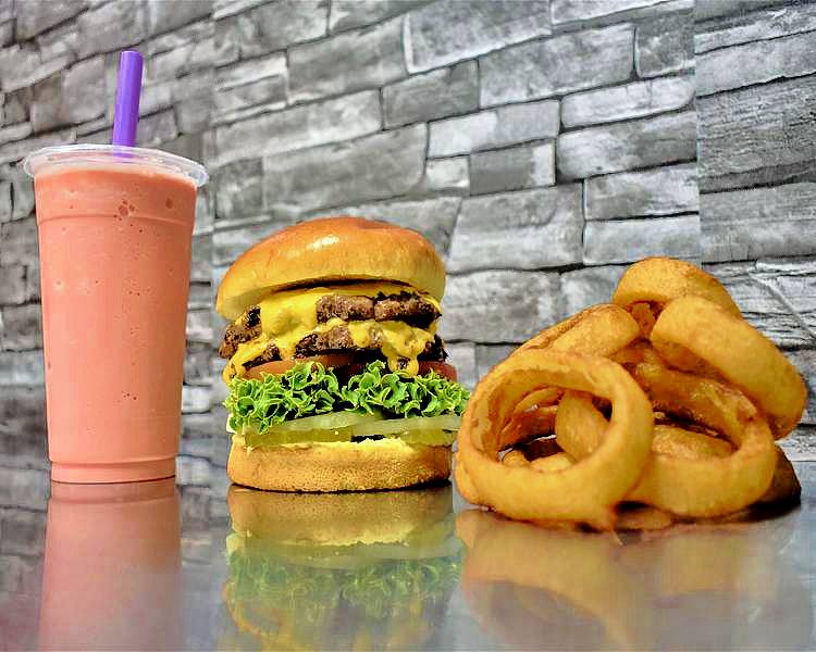 Red Wagon Burger Puyallup