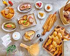 Shashy's Bakery & Fine Foods