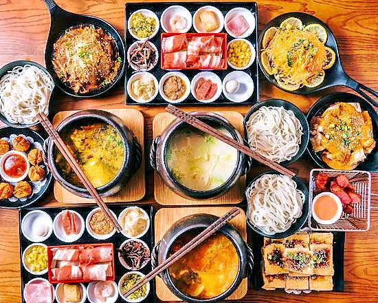 Yunnan Rice Noodle云楠米线