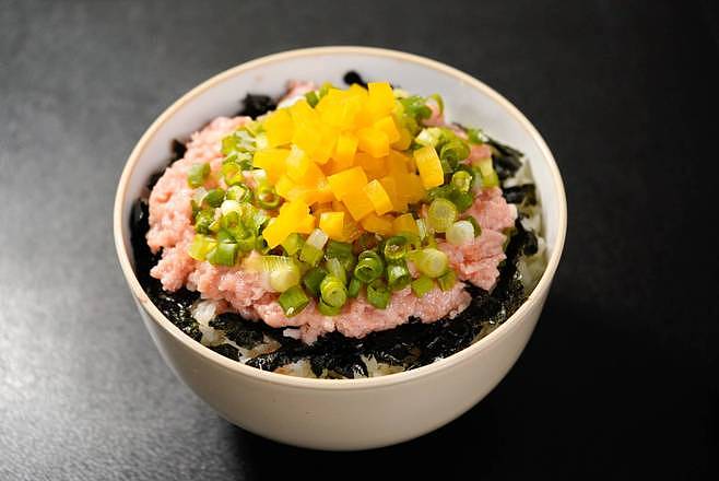 ねぎまぐろページ 本鮪と自家製醤油】ネギトロChampion 元町店のデリバリー