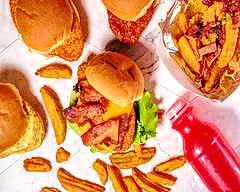 Wingwich (777 Oak St SW)