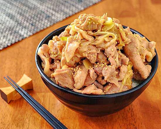 激盛り豚丼 メガトン 森河内西店のデリバリー ・持ち帰り
