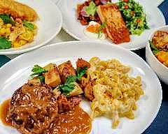 Everybody Eatz