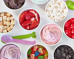 Yogurtland (785 Rio Rancho Rd)