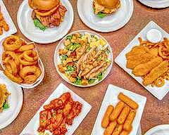 River Burgers & Pizza